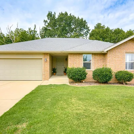 Springfield Area Home About 12 Mi To Downtown!